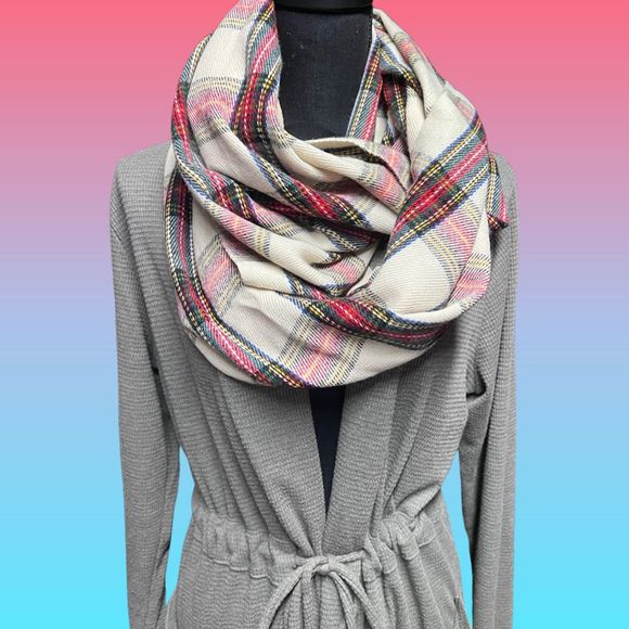 ALDO PLAID CIRCLE SCARF CHRISTMAS HOLIDAY FESTIVE - Picture 2 of 3